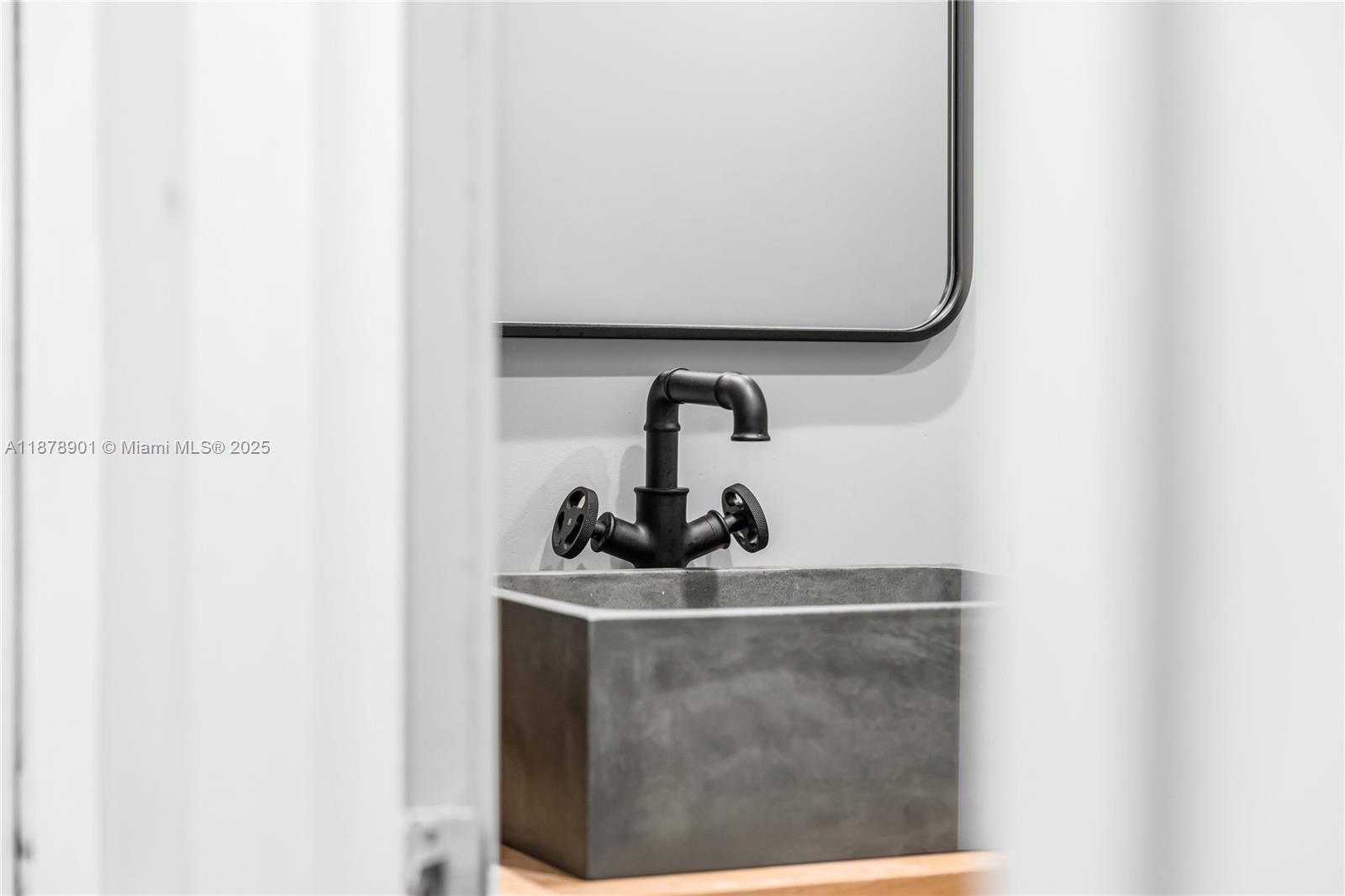 770 NE 69th St #6H Miami, FL 33138