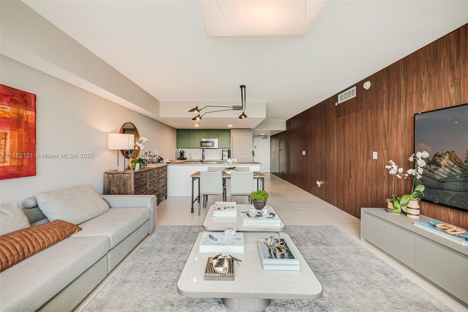 image 400 Sunny Isles17