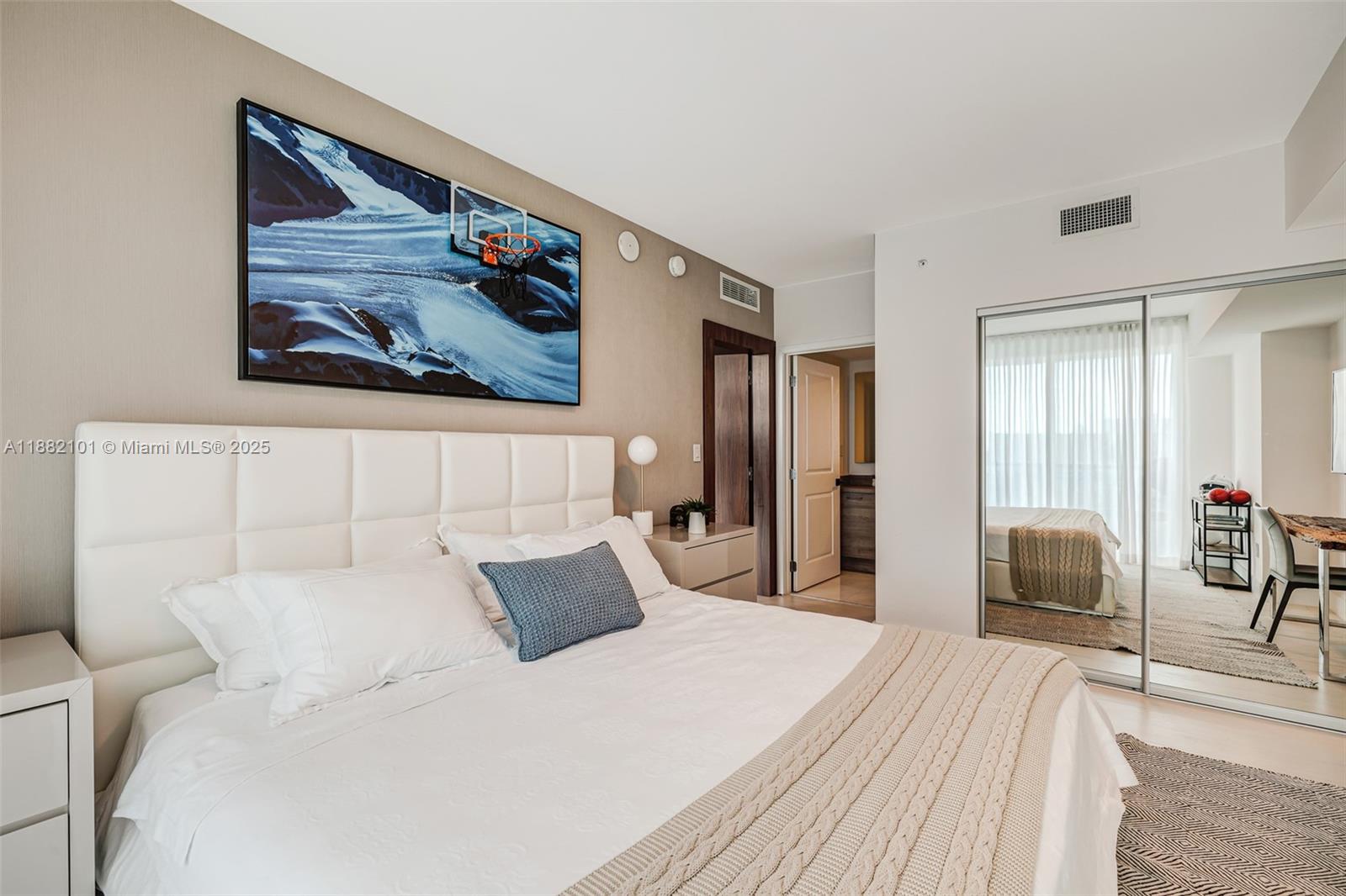 image 400 Sunny Isles21