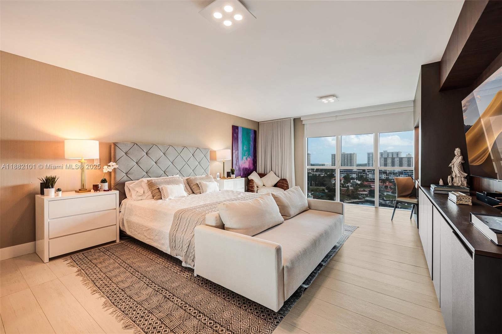 image 400 Sunny Isles25