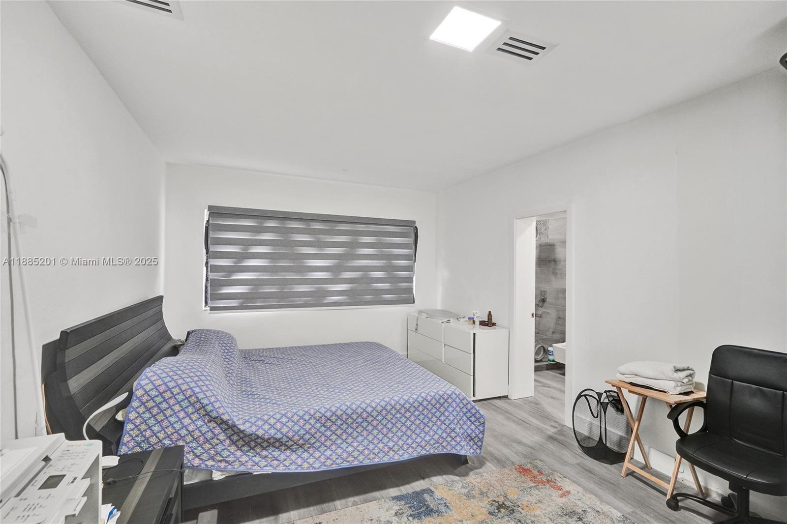 3784 Sheridan Ave Miami Beach, FL 33140 3784 Sheridan Ave Miami Beach, FL 33140