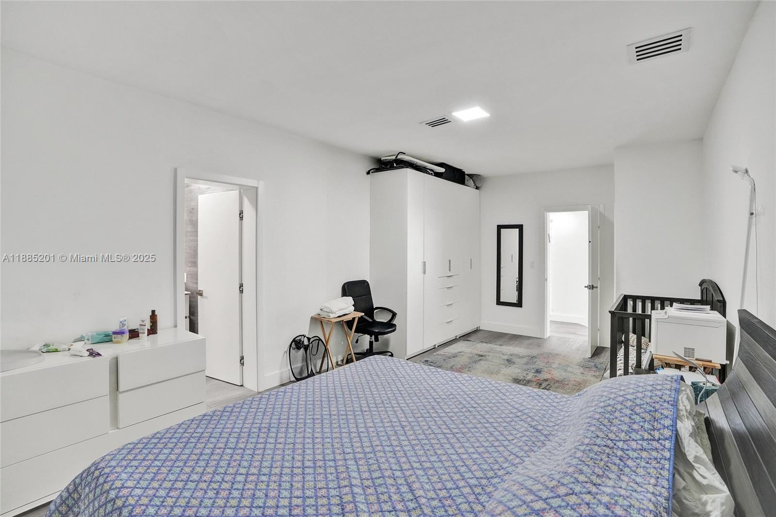 3784 Sheridan Ave Miami Beach, FL 33140 3784 Sheridan Ave Miami Beach, FL 33140