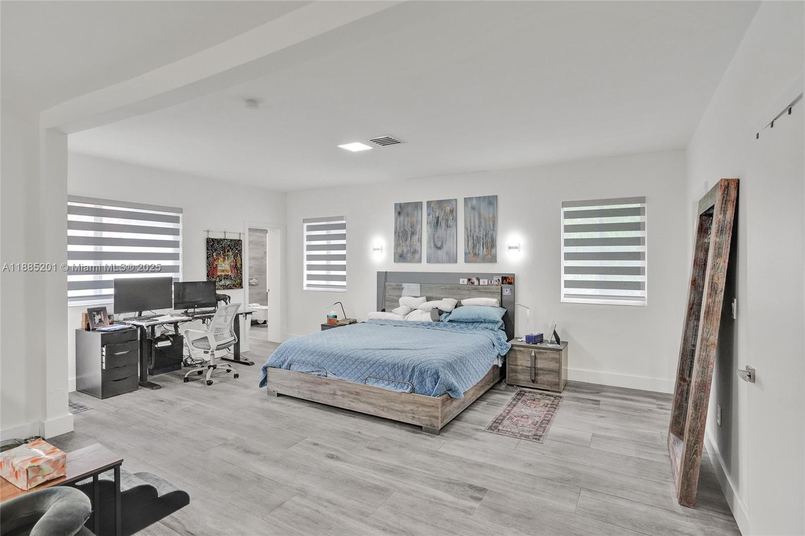 3784 Sheridan Ave Miami Beach, FL 33140 3784 Sheridan Ave Miami Beach, FL 33140