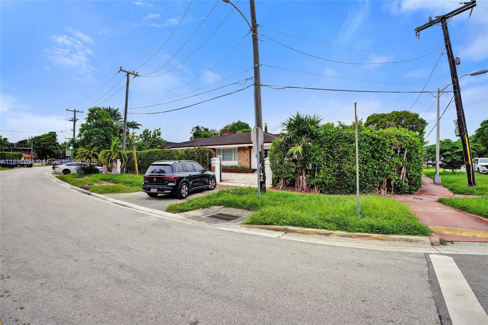 3784 Sheridan Ave Miami Beach, FL 33140 3784 Sheridan Ave Miami Beach, FL 33140