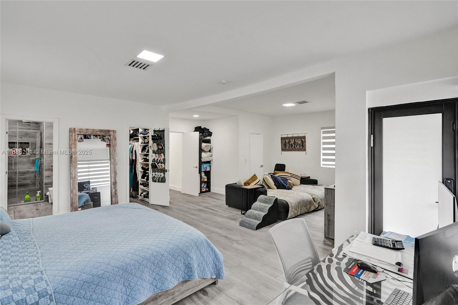 3784 Sheridan Ave Miami Beach, FL 33140 3784 Sheridan Ave Miami Beach, FL 33140