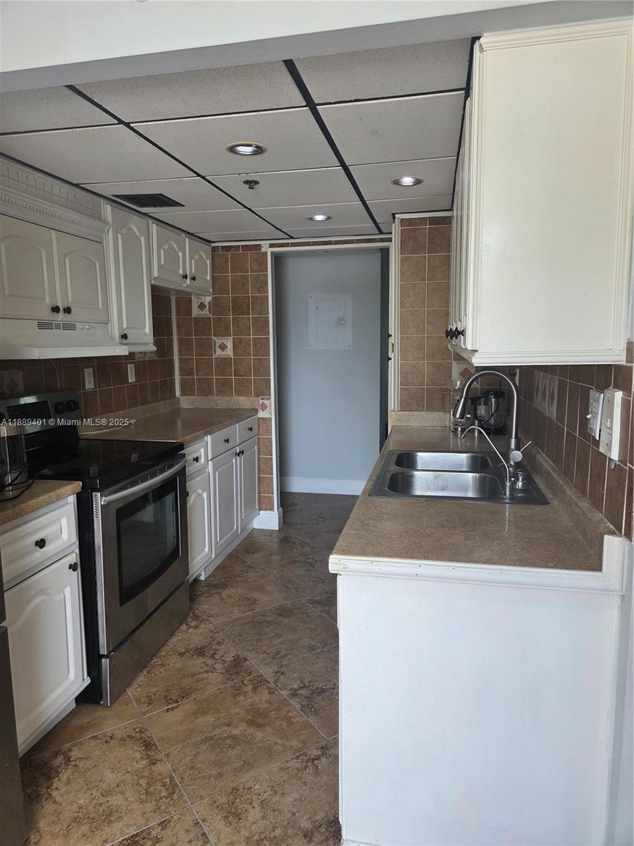 image Winston Towers 60013