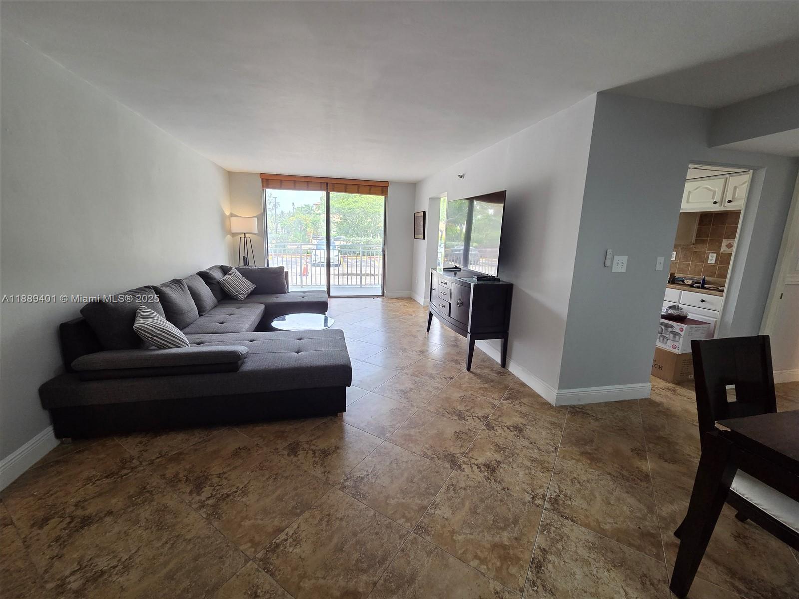 image Winston Towers 6003