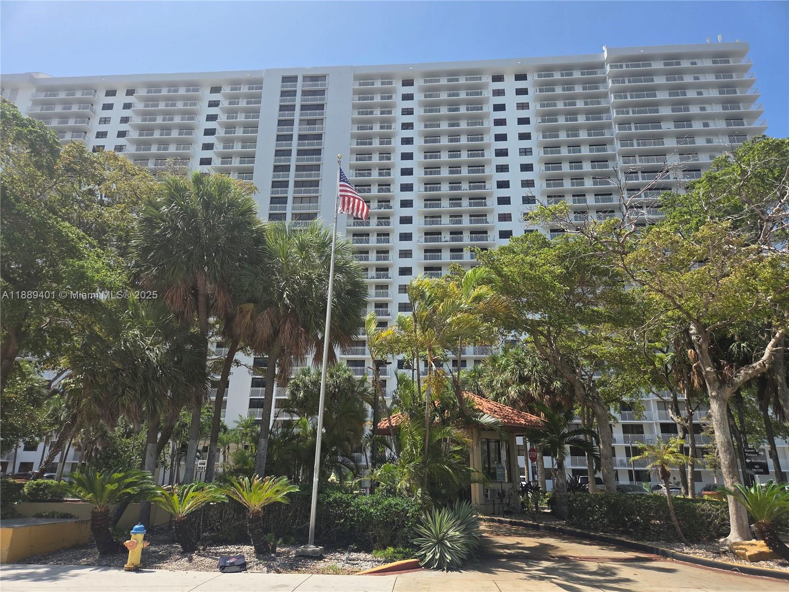 image Winston Towers 60040