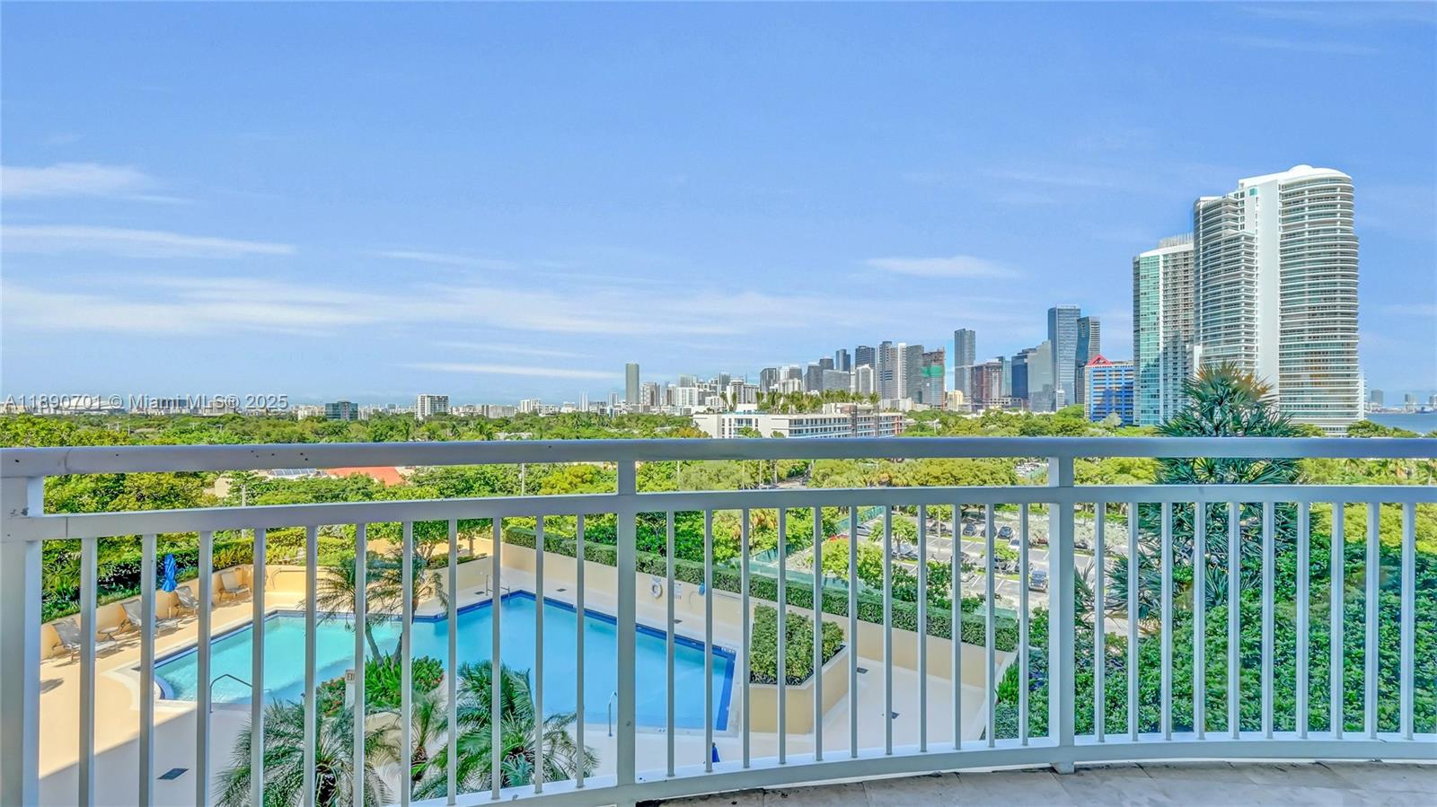 2475 Brickell Ave #803