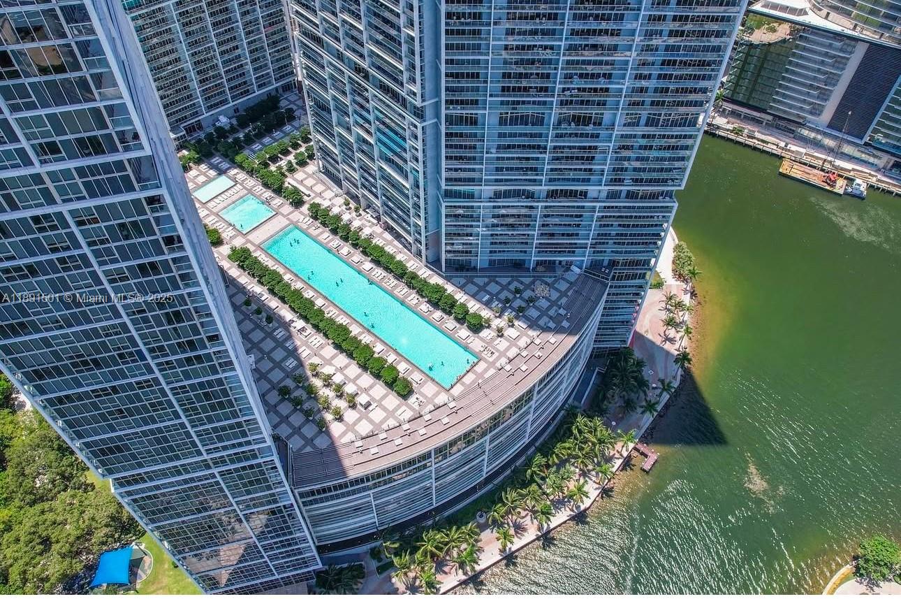 image Icon Brickell Ii12