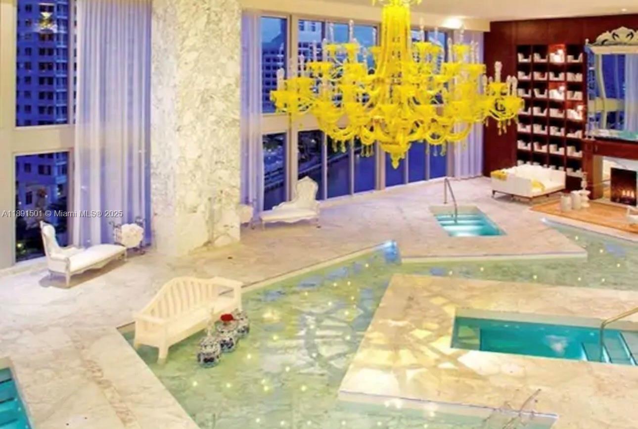 image Icon Brickell Ii18