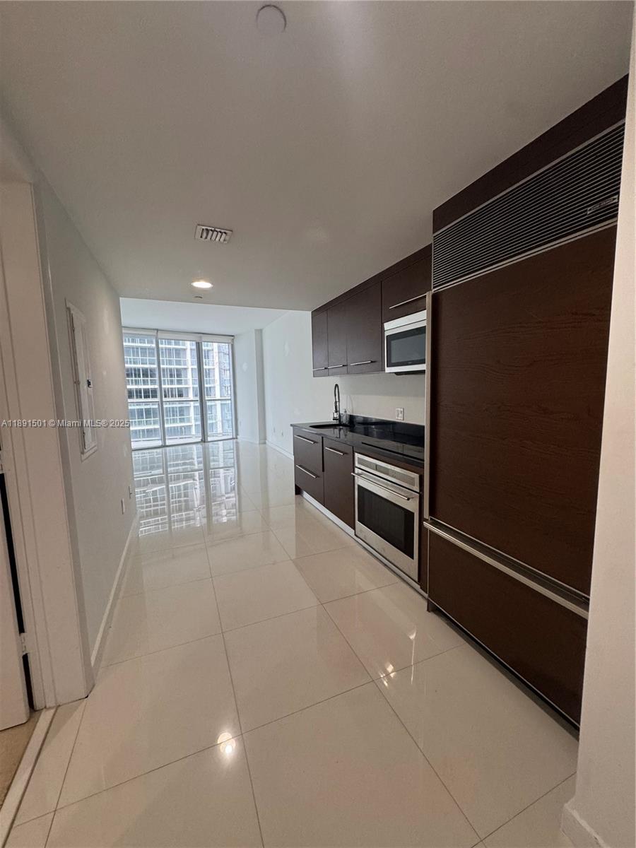 image Icon Brickell Ii30