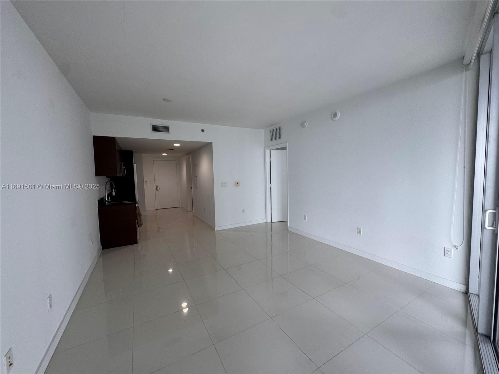 image Icon Brickell Ii33