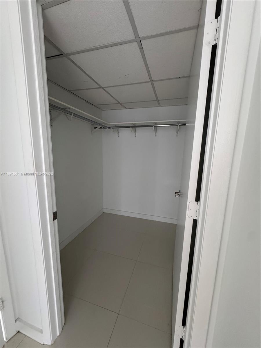 image Icon Brickell Ii39