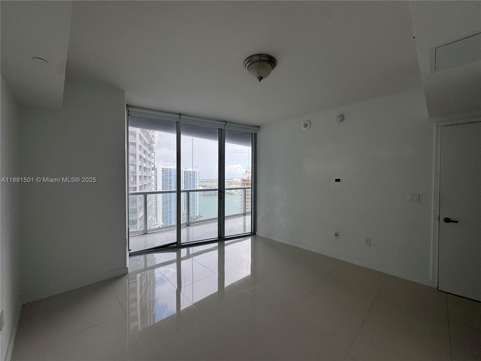 image Icon Brickell Ii41