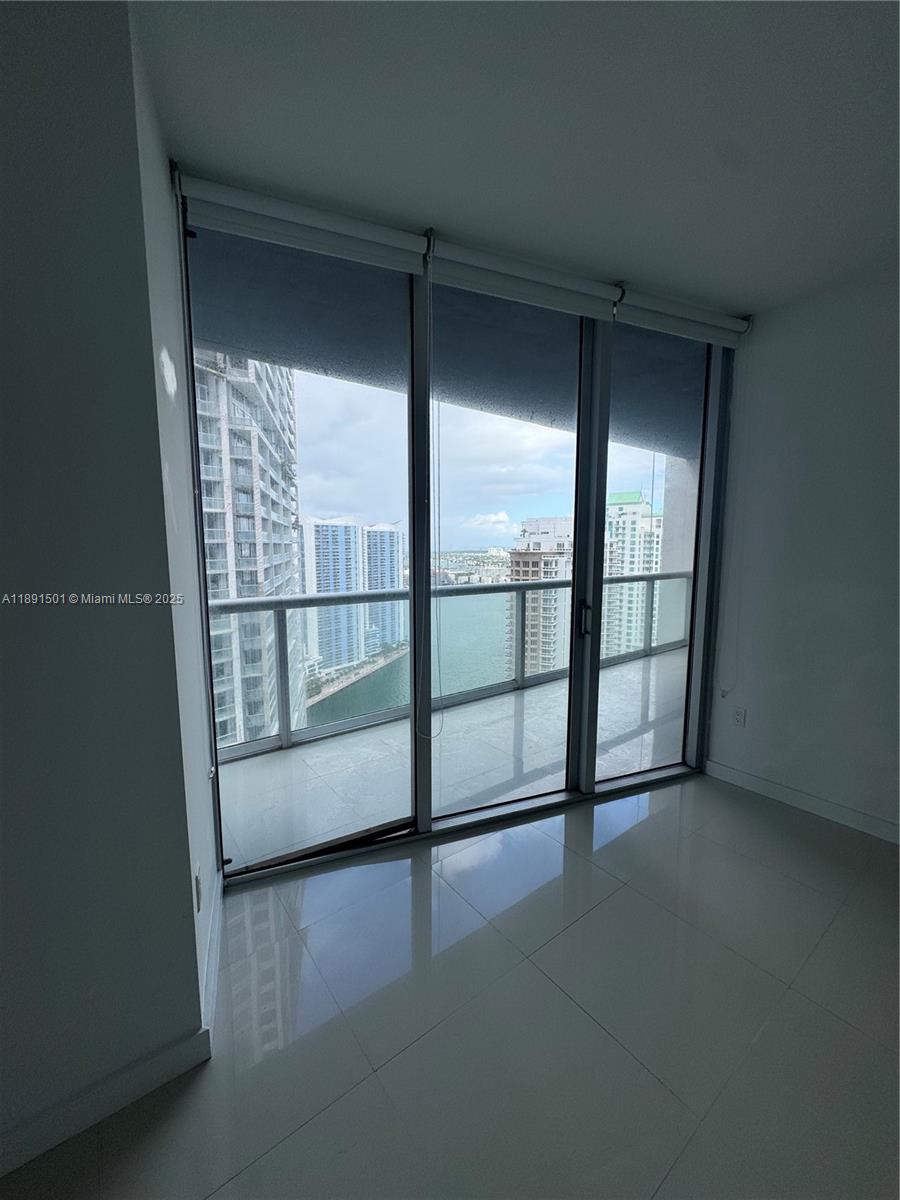 image Icon Brickell Ii43