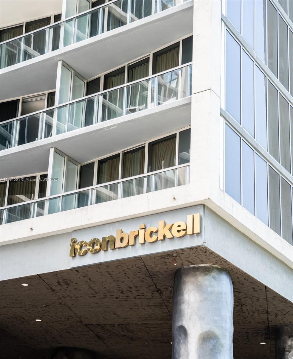 image Icon Brickell Ii8
