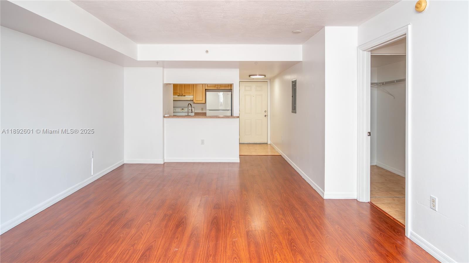 102 SW 6th Ave #401