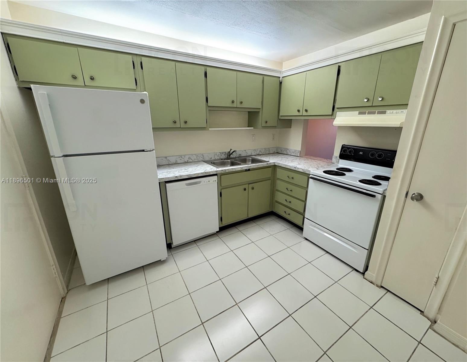 2060 NW 48th Ter #216