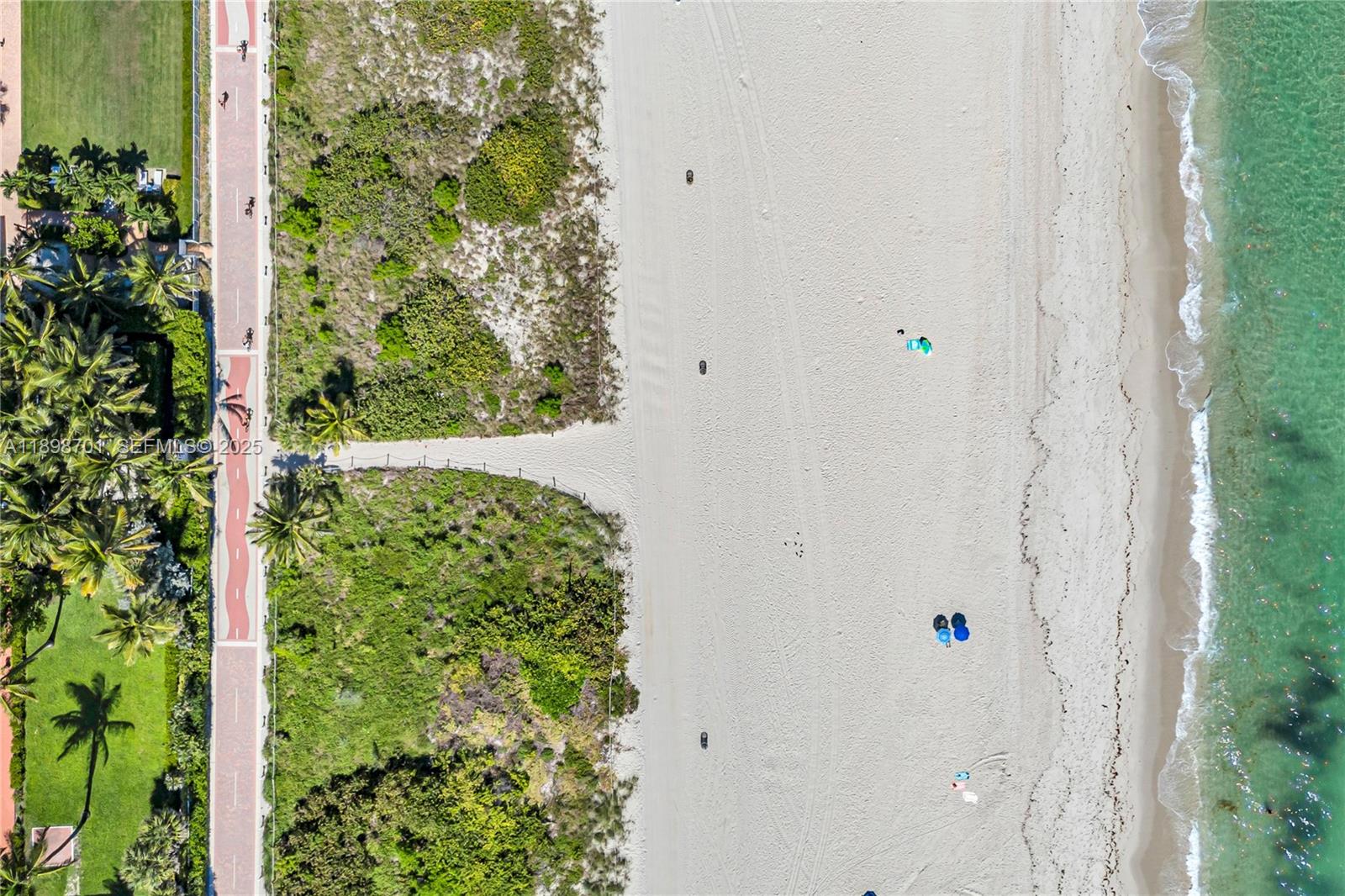 2401 Collins Ave #507 Miami Beach, FL 33140