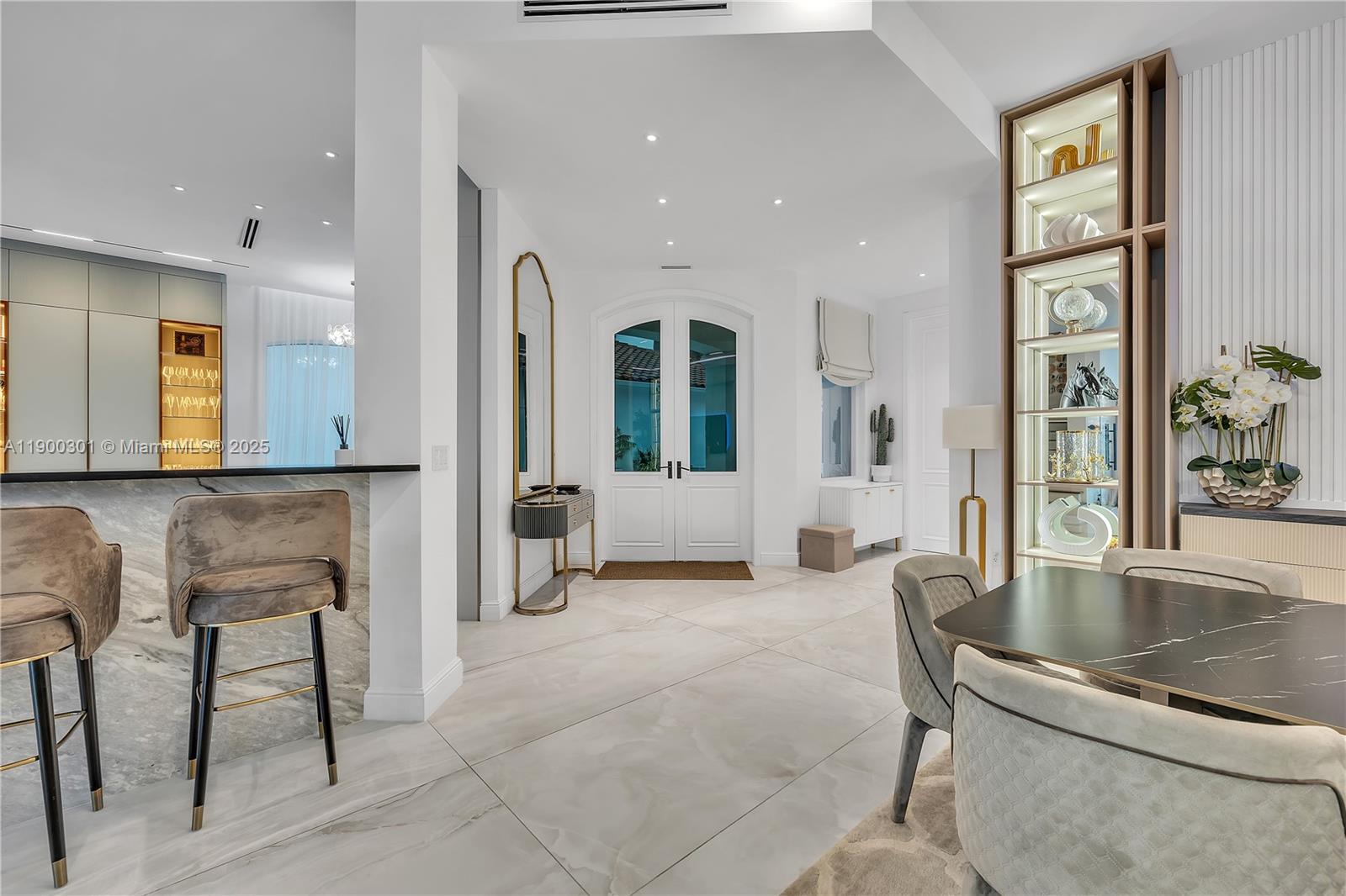 1594 Shoreline Way Hollywood, FL 33019