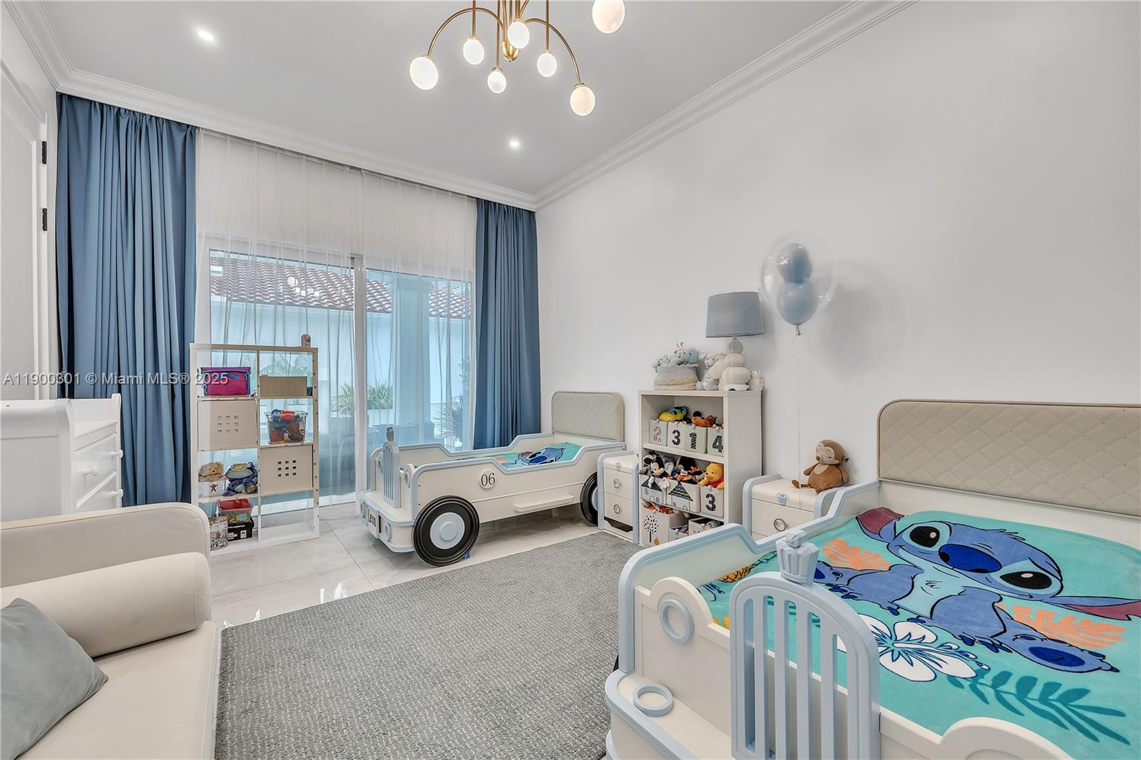 1594 Shoreline Way Hollywood, FL 33019