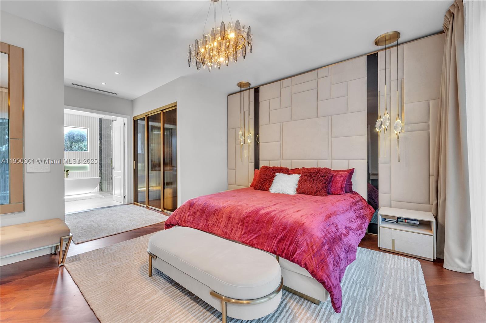 1594 Shoreline Way Hollywood, FL 33019