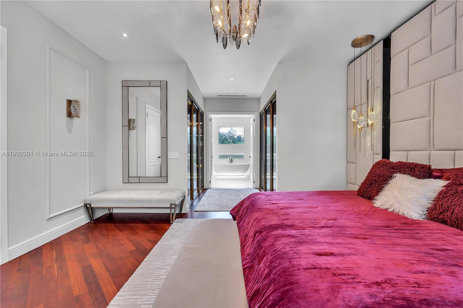 1594 Shoreline Way Hollywood, FL 33019