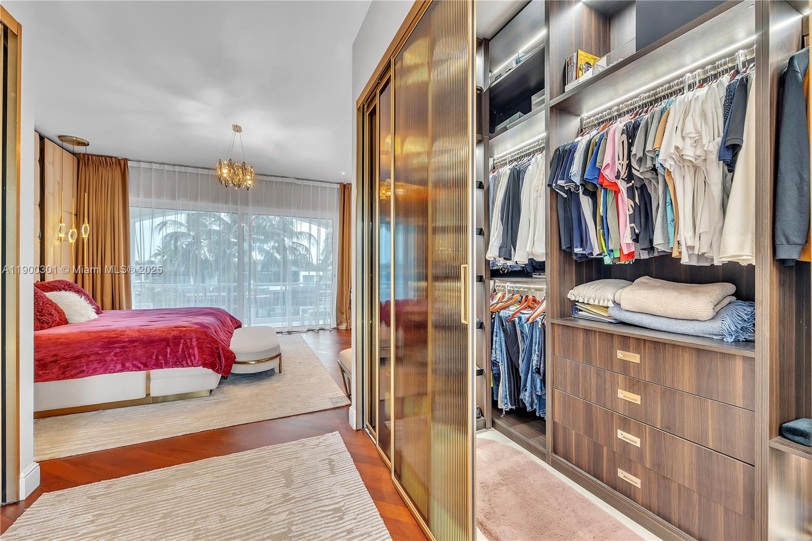 1594 Shoreline Way Hollywood, FL 33019