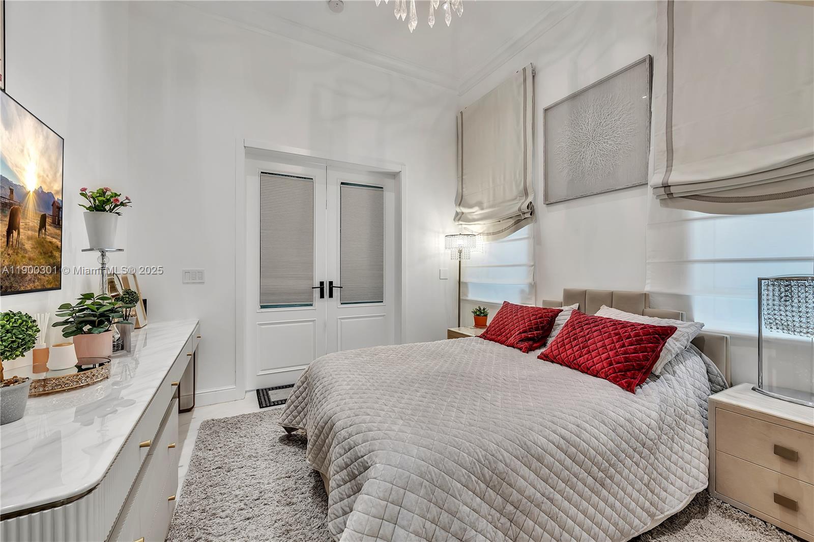 1594 Shoreline Way Hollywood, FL 33019