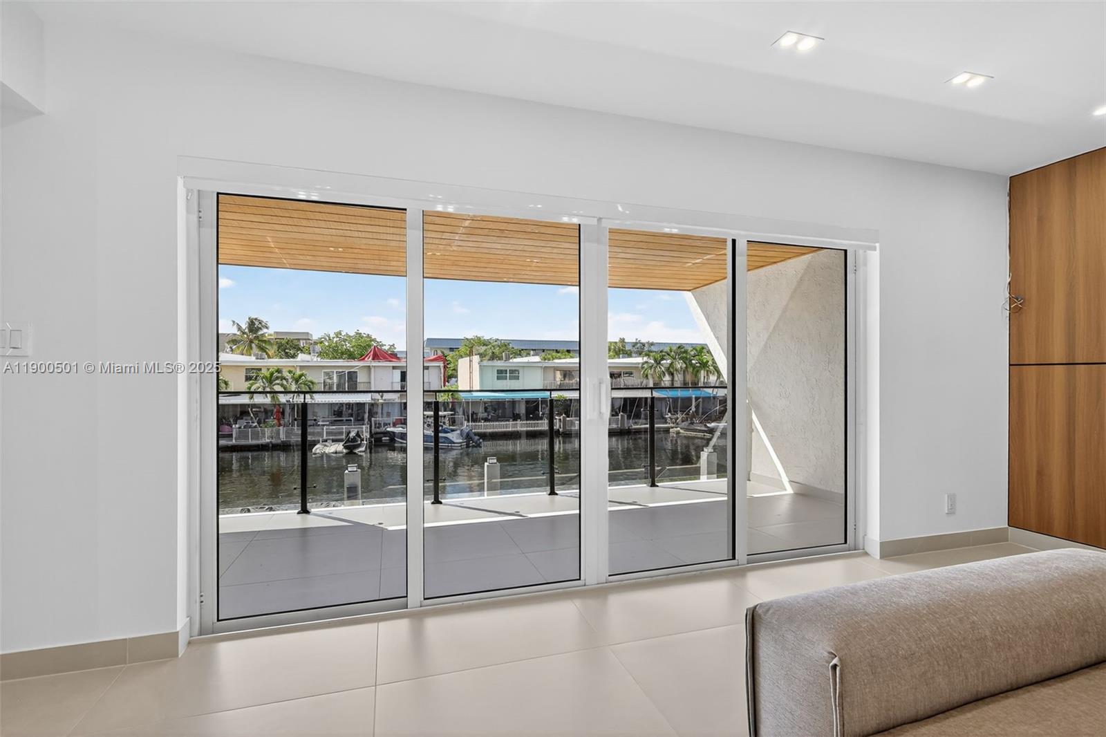 3830 NE 171st St North Miami Beach, FL 33160