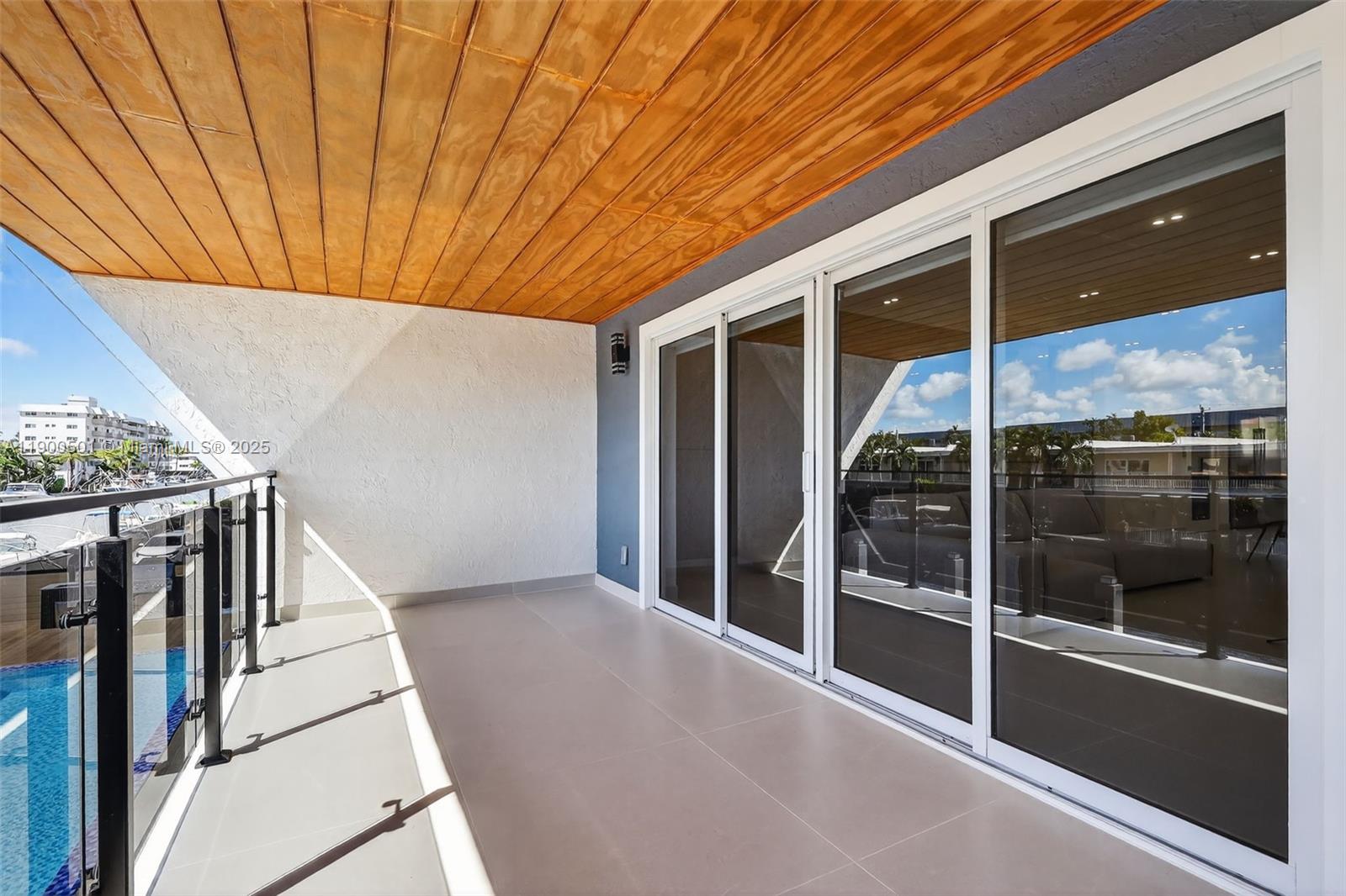 3830 NE 171st St North Miami Beach, FL 33160