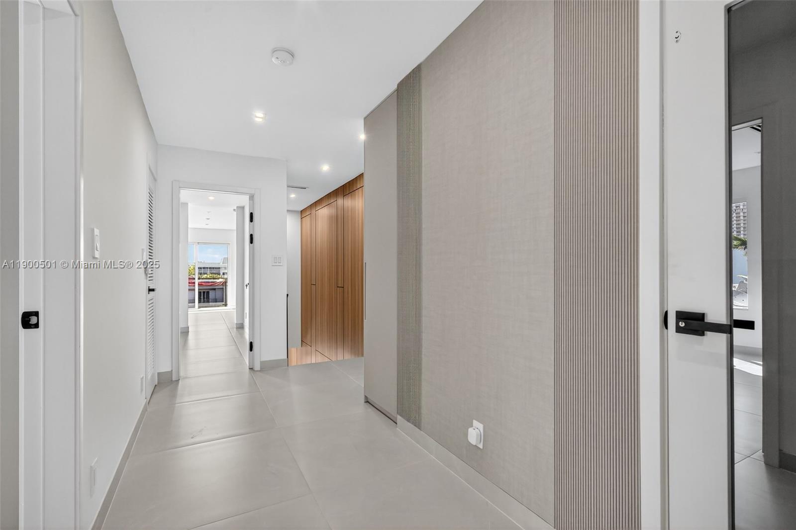 3830 NE 171st St North Miami Beach, FL 33160