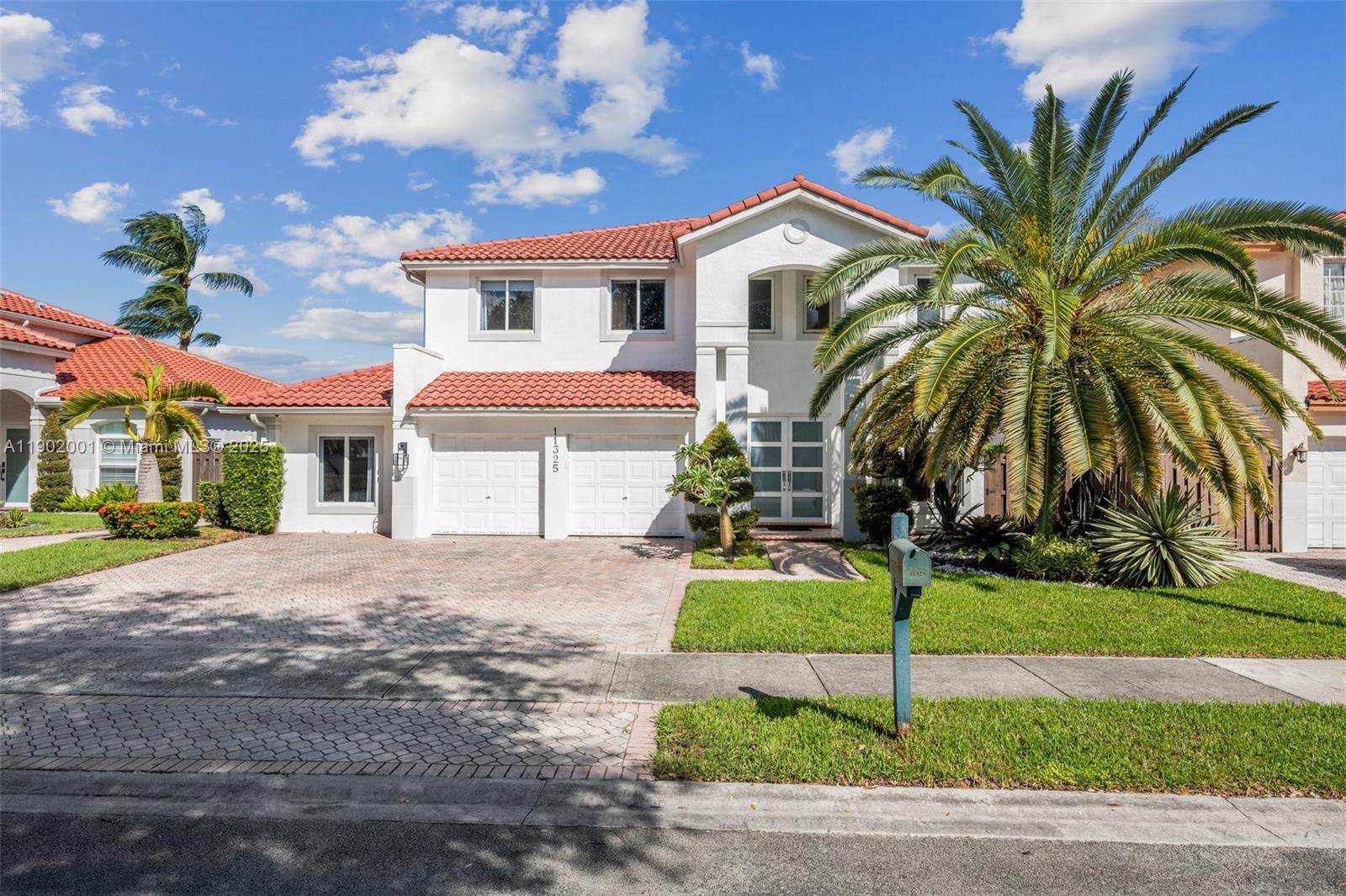 11325 NW 66th St Doral, FL 33178