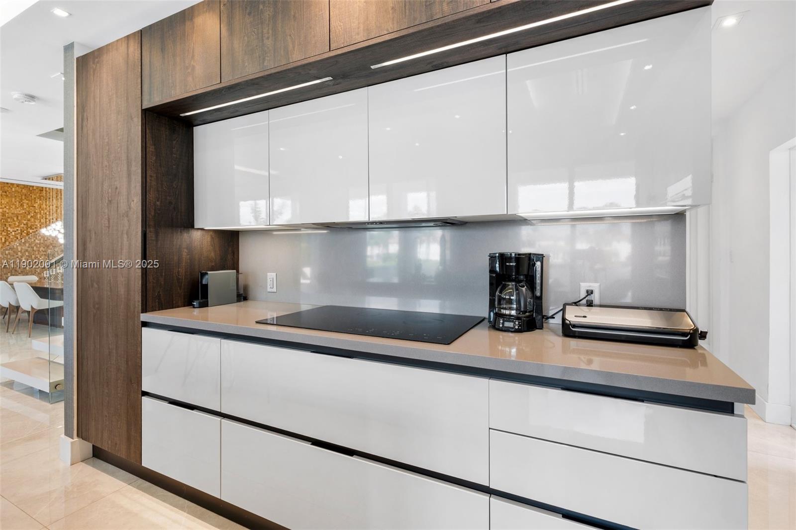 11325 NW 66th St Doral, FL 33178