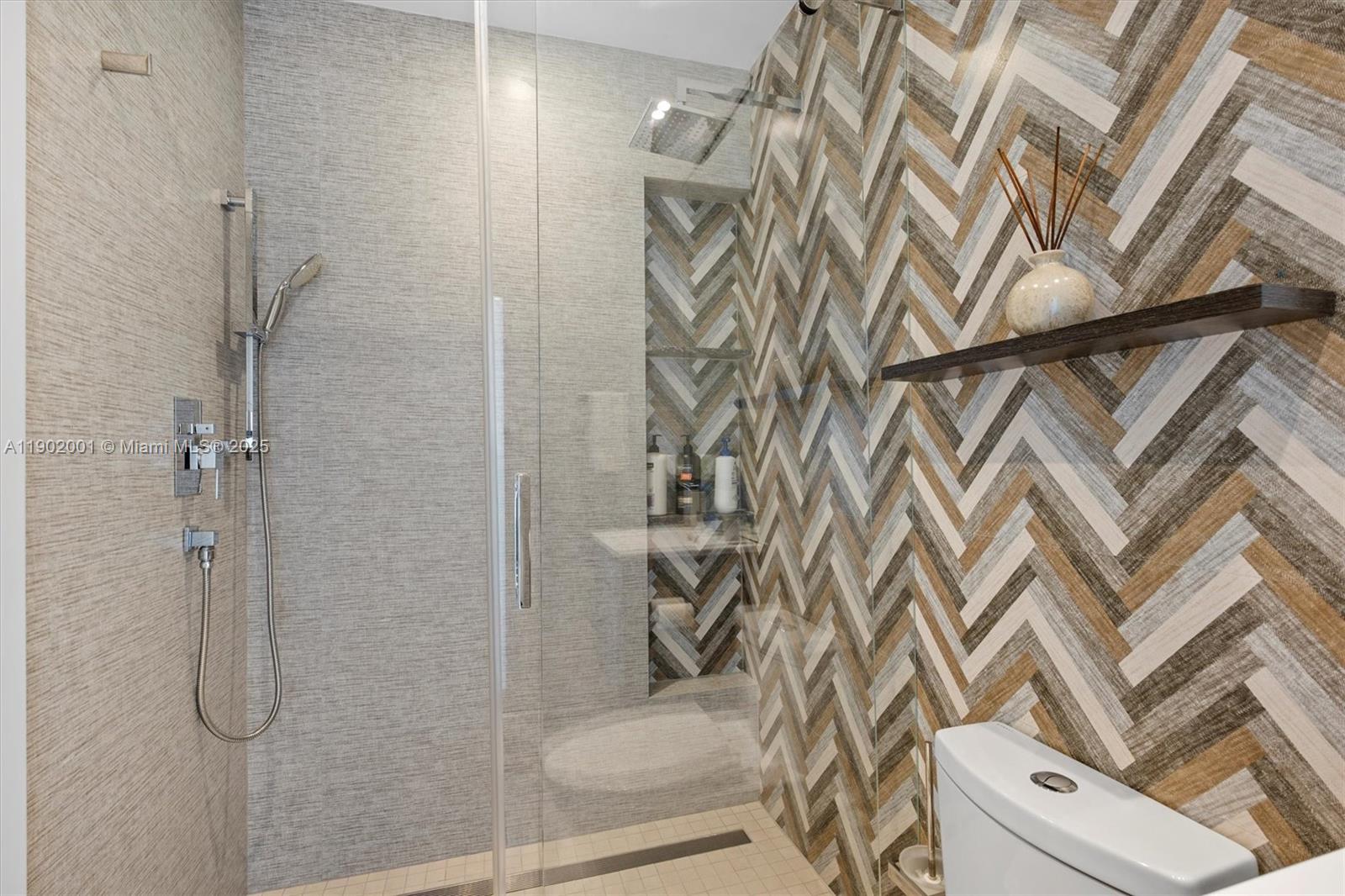 11325 NW 66th St Doral, FL 33178