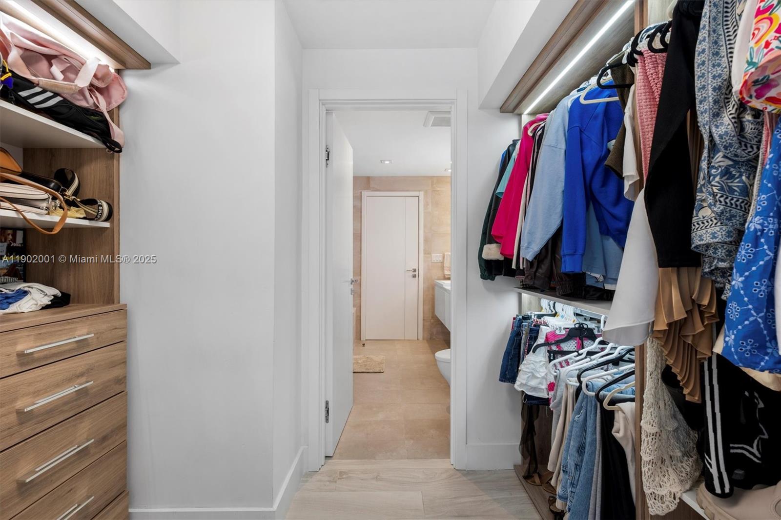 11325 NW 66th St Doral, FL 33178