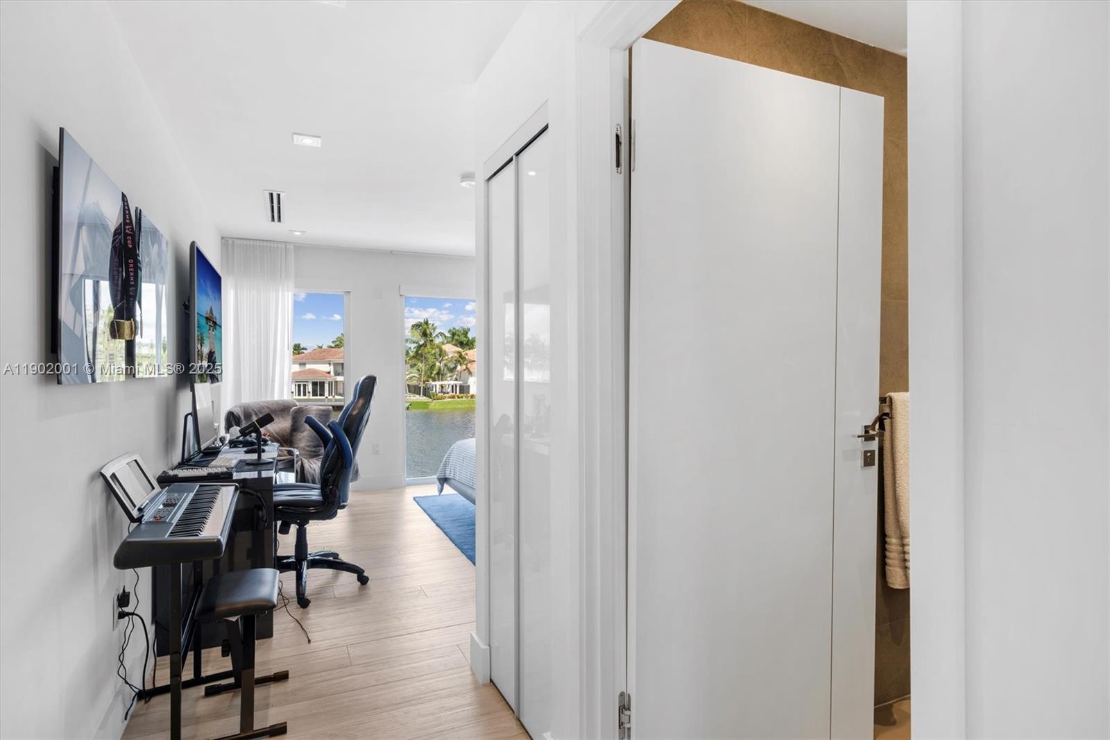 11325 NW 66th St Doral, FL 33178