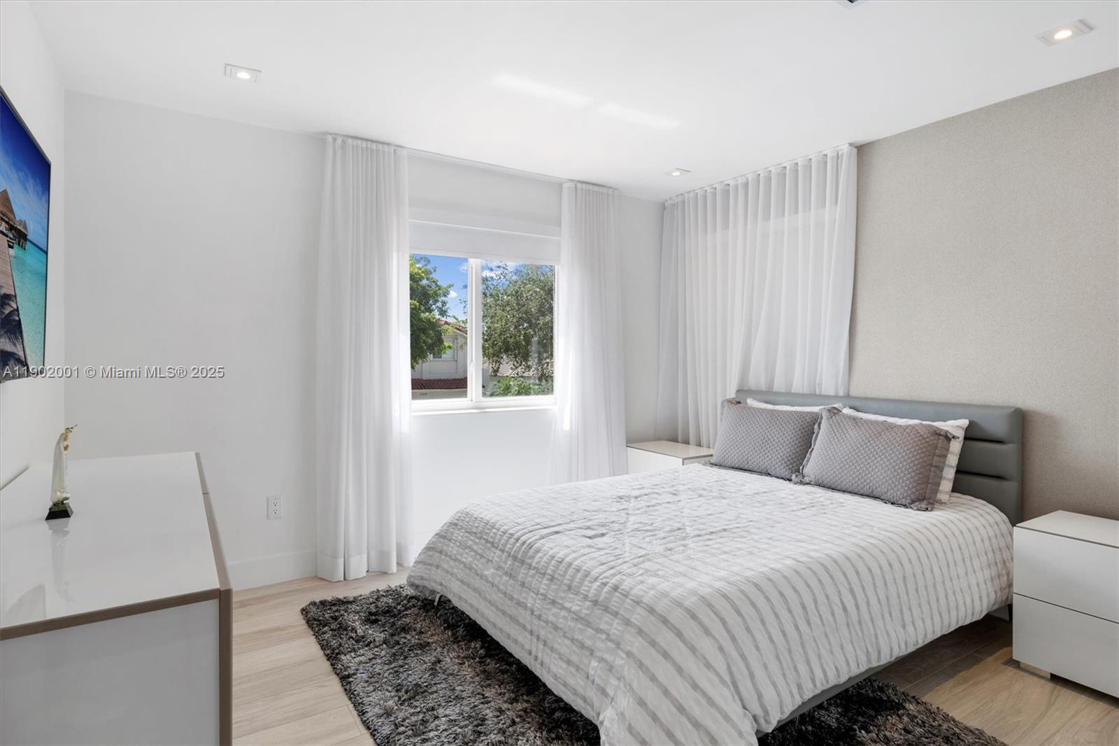 11325 NW 66th St Doral, FL 33178