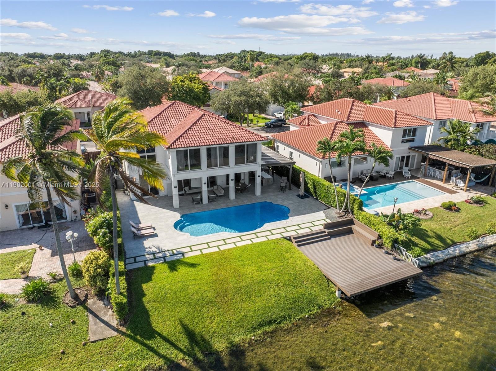 11325 NW 66th St Doral, FL 33178