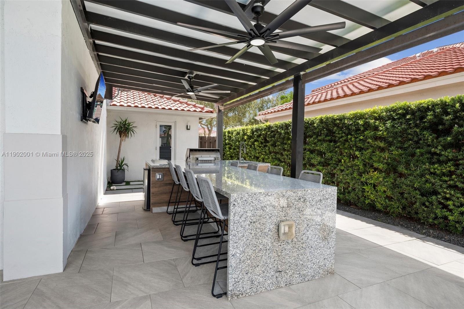 11325 NW 66th St Doral, FL 33178