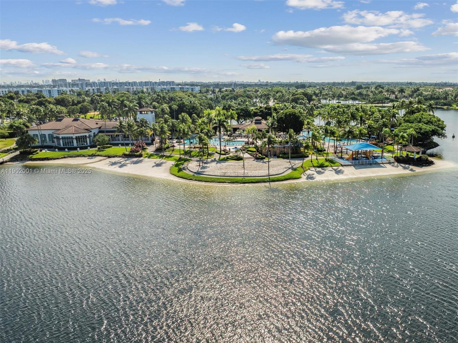 11325 NW 66th St Doral, FL 33178