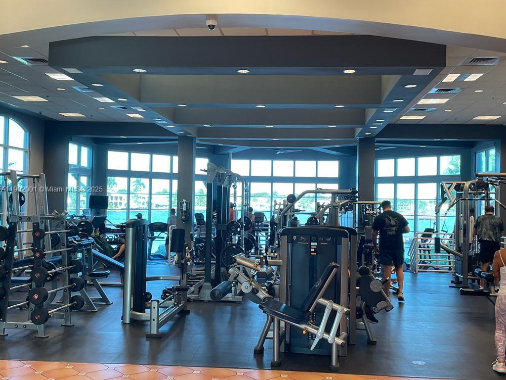 11325 NW 66th St Doral, FL 33178