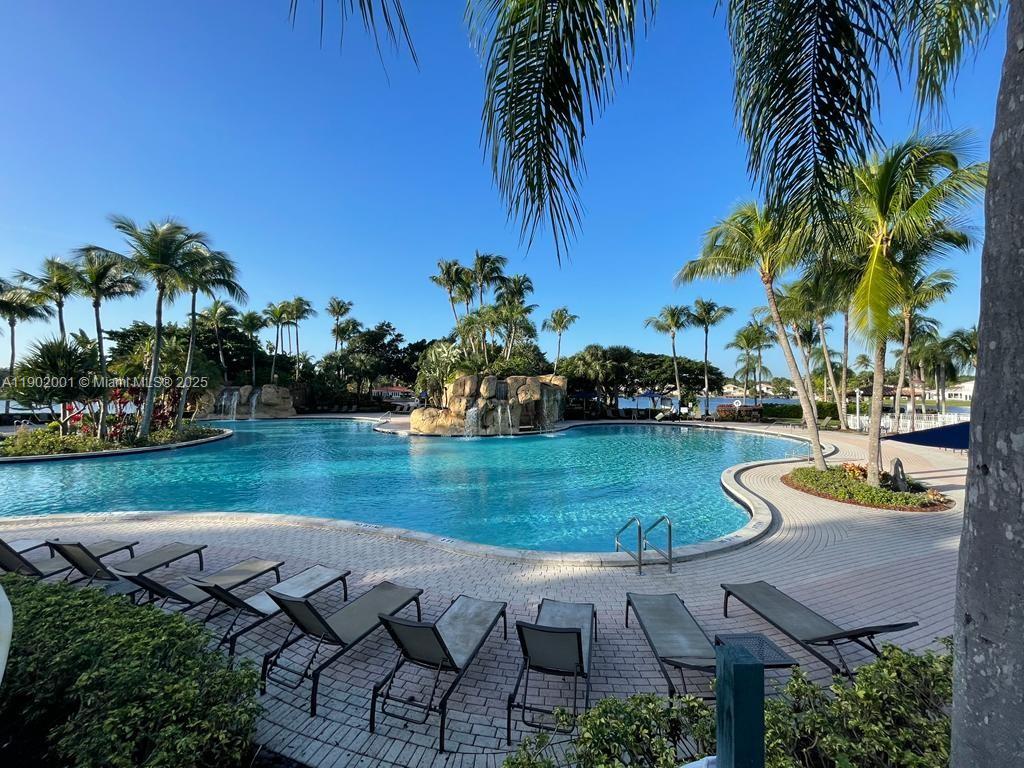 11325 NW 66th St Doral, FL 33178