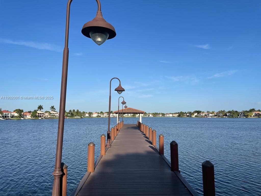 11325 NW 66th St Doral, FL 33178