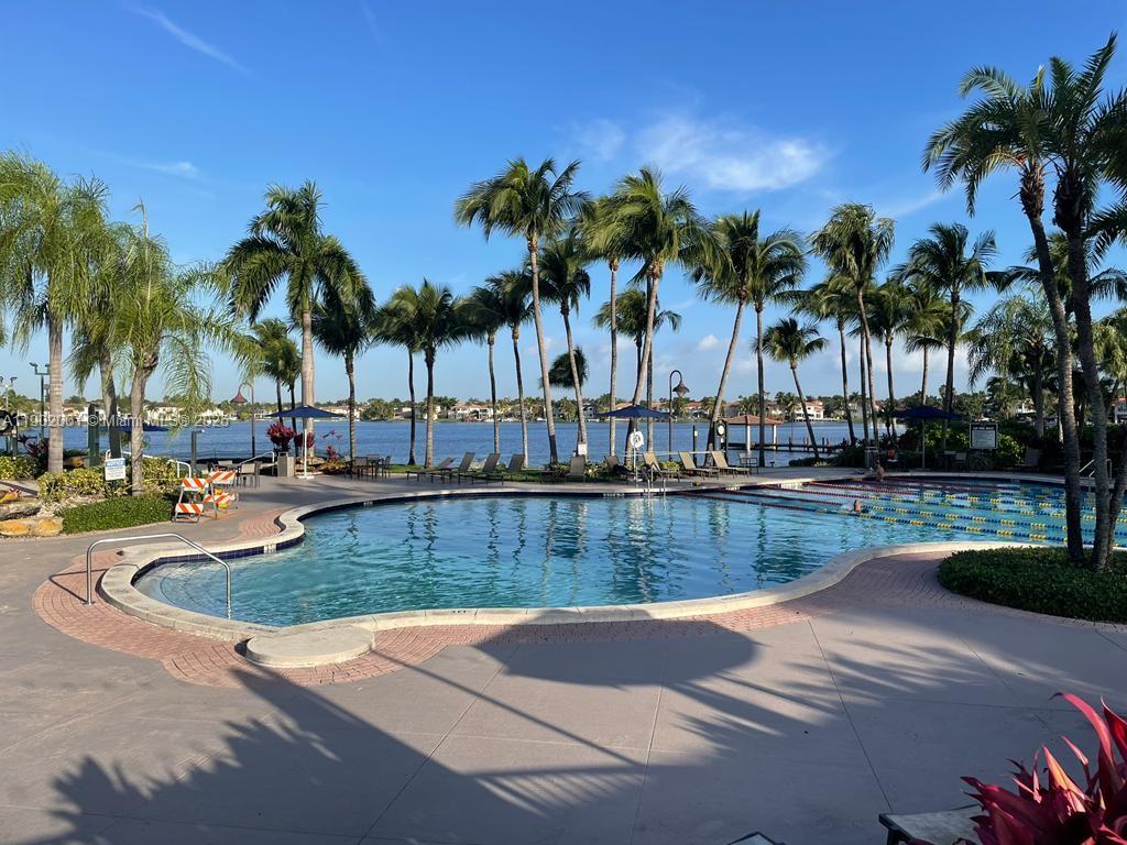 11325 NW 66th St Doral, FL 33178