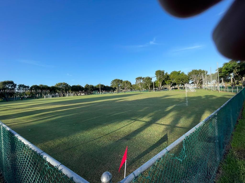 11325 NW 66th St Doral, FL 33178