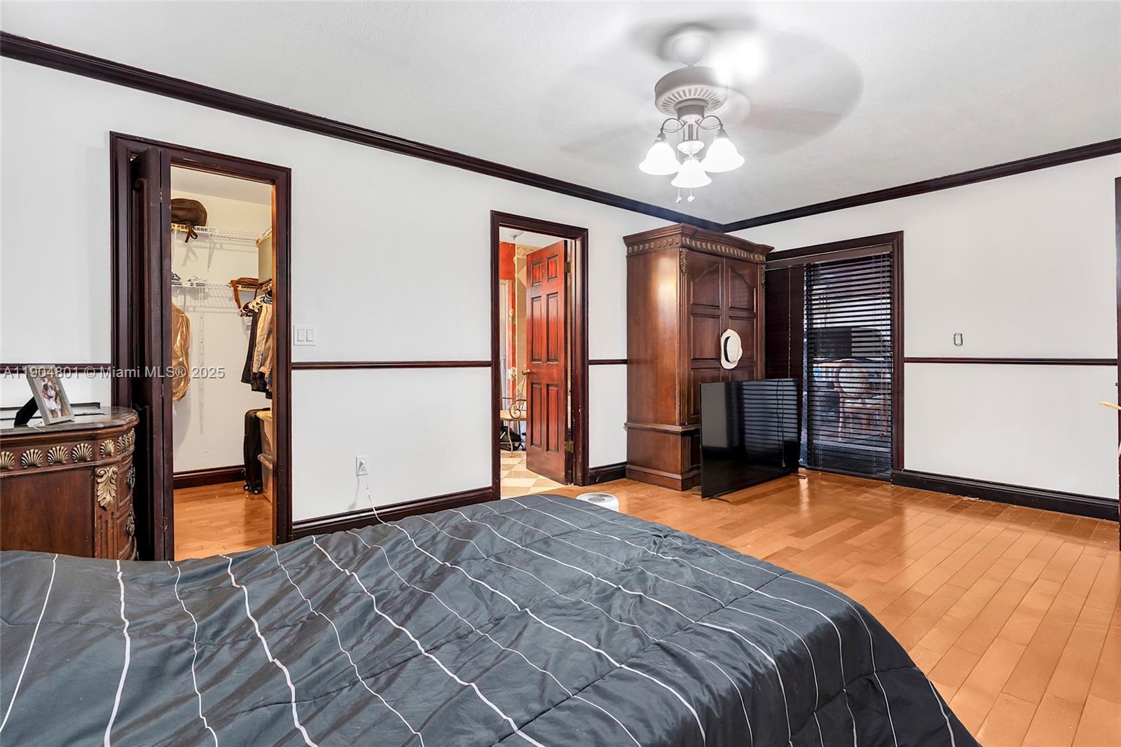 5961 SW 56th Ter South Miami, FL 33143