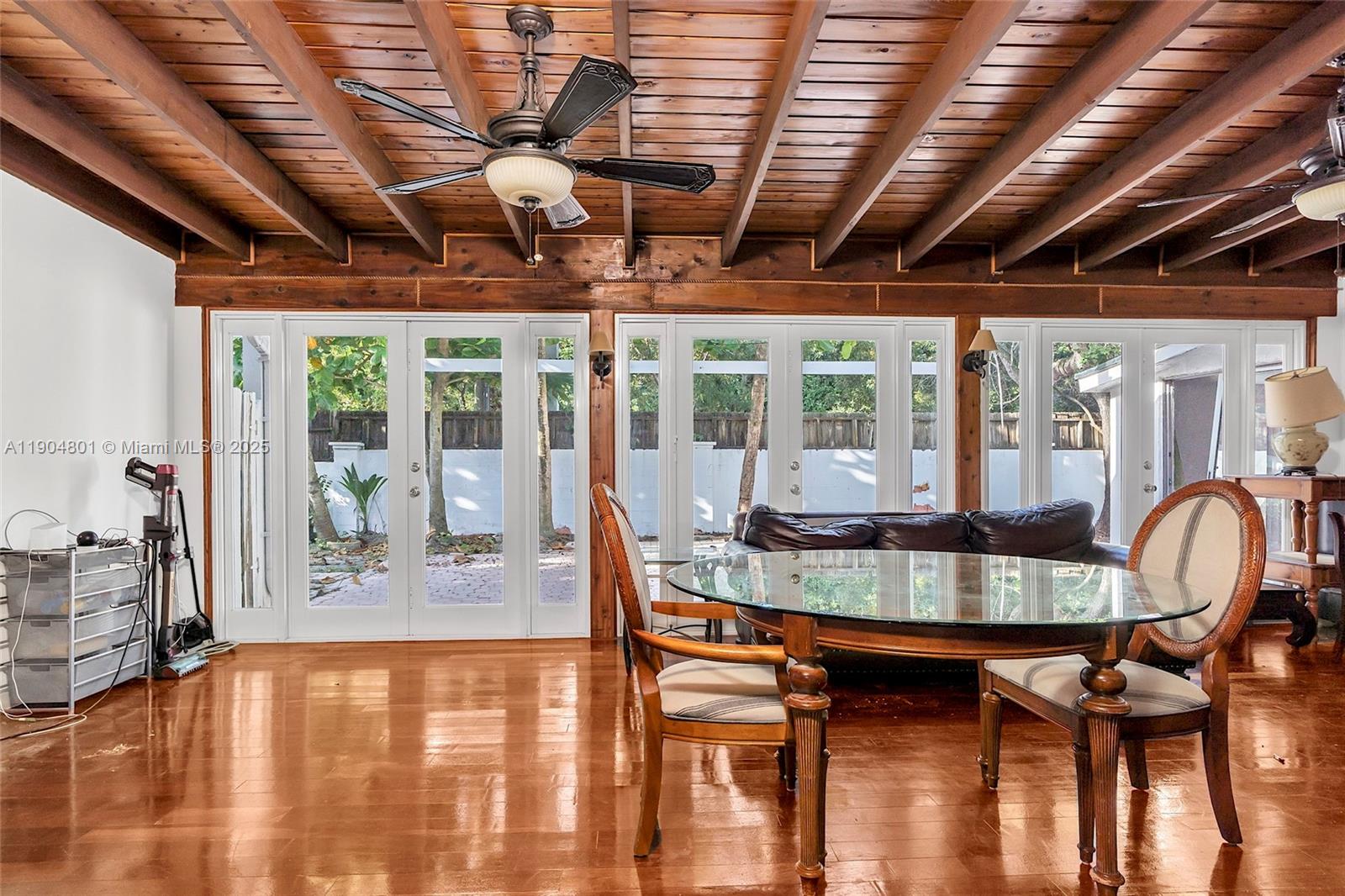 5961 SW 56th Ter South Miami, FL 33143