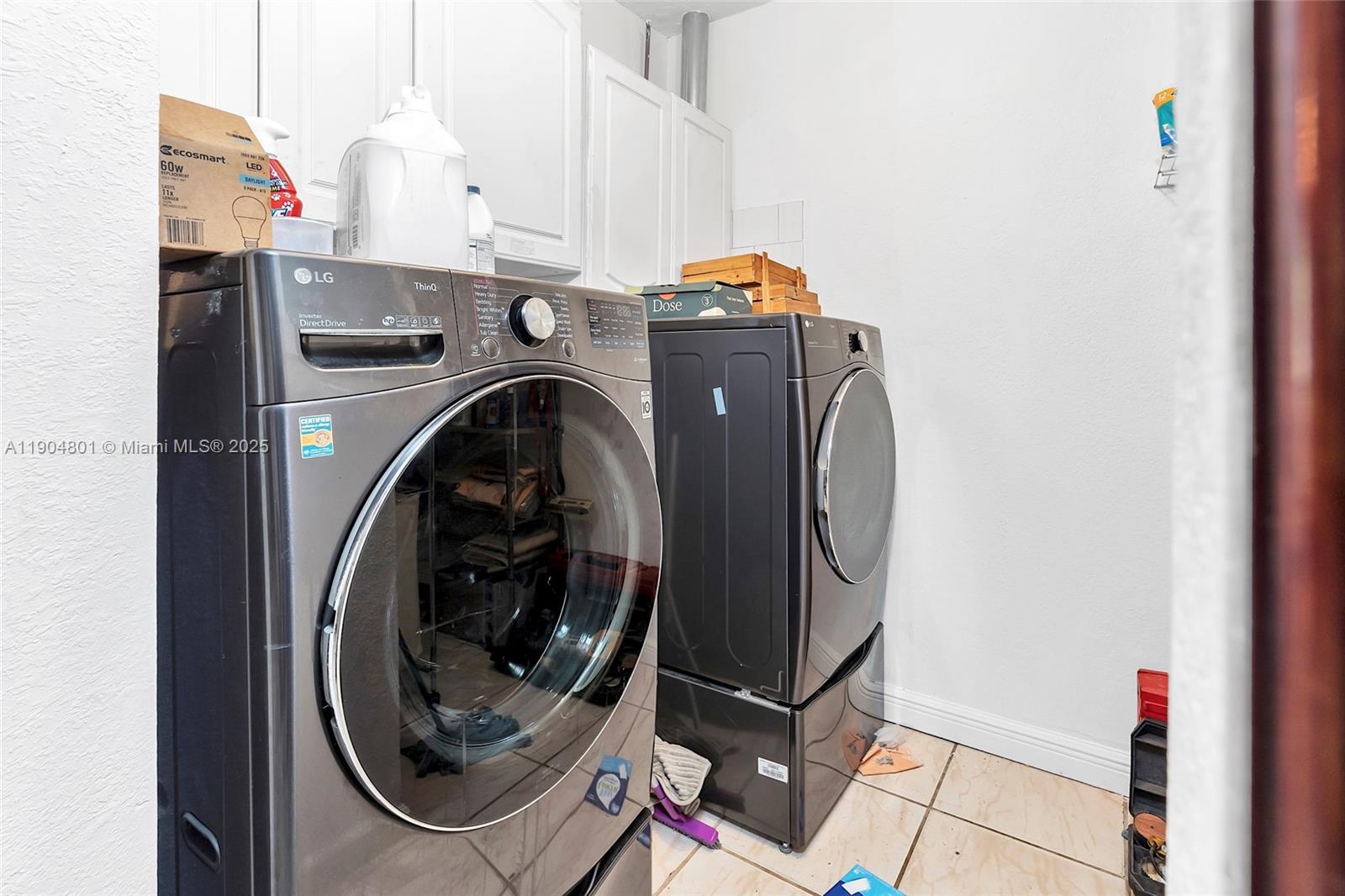 5961 SW 56th Ter South Miami, FL 33143